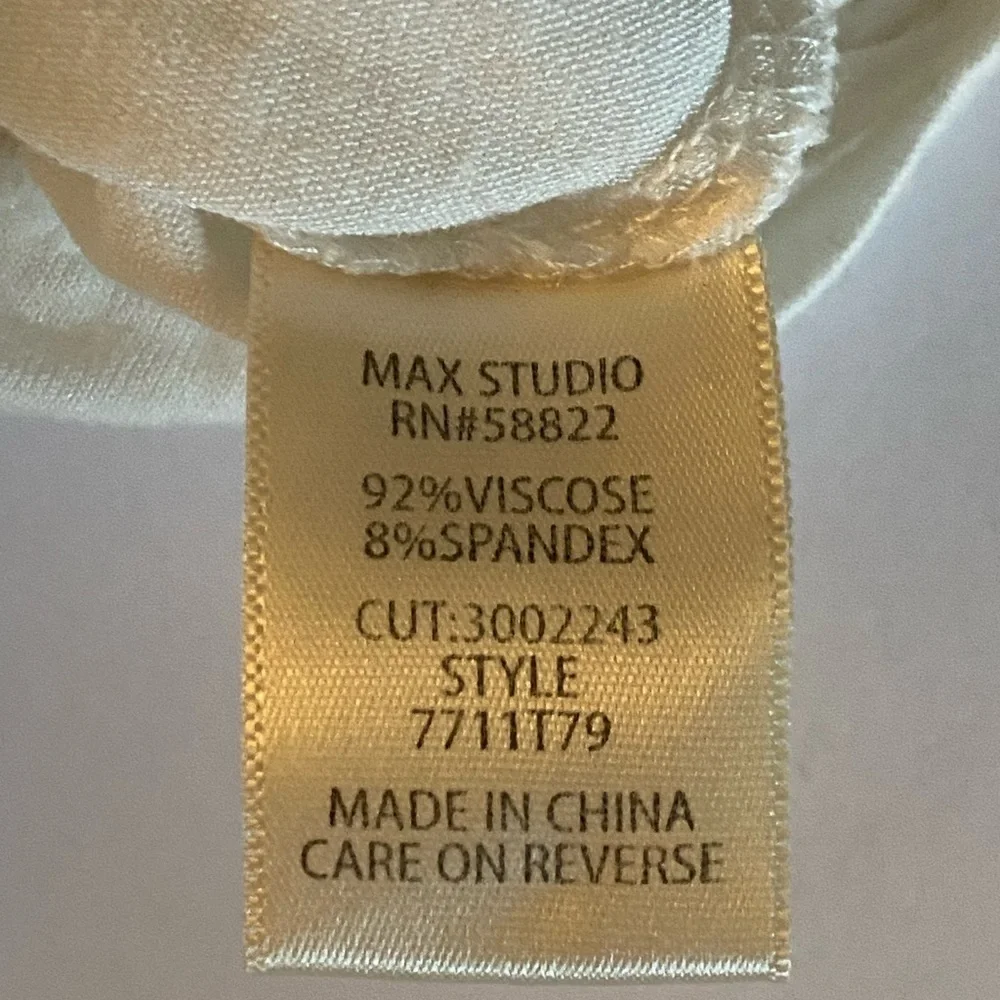 Max Studio white tie front billow flutter sleeve tee, Sz. S